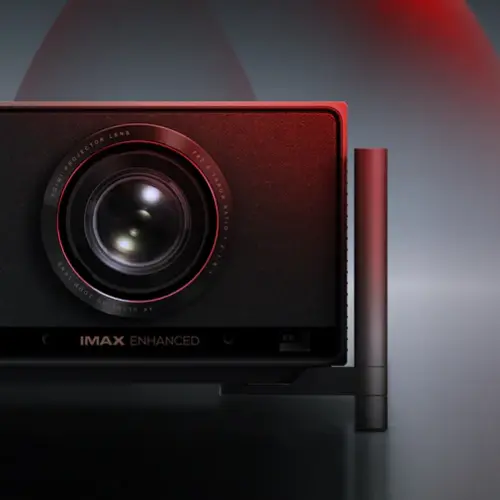 XGIMI präsentiert auf der IFA 2025 erstmals einen Projektor für den professionellen Einsatz