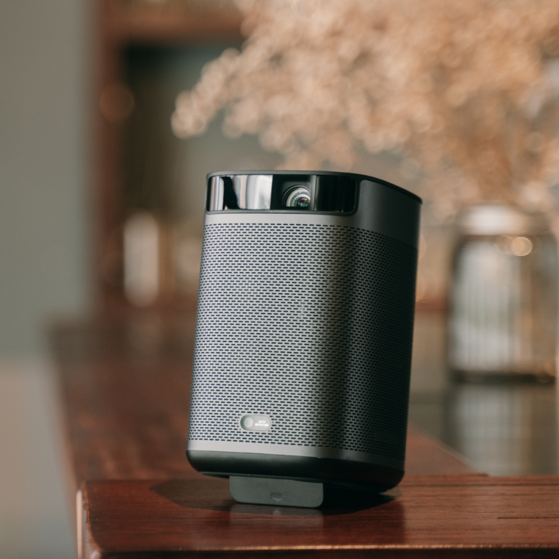 MoGo Pro+ - 1080p Full HD-Miniprojektor- Integrierter Ständer